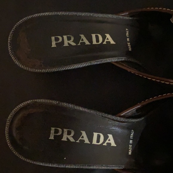 Prada - Picture 5 of 10